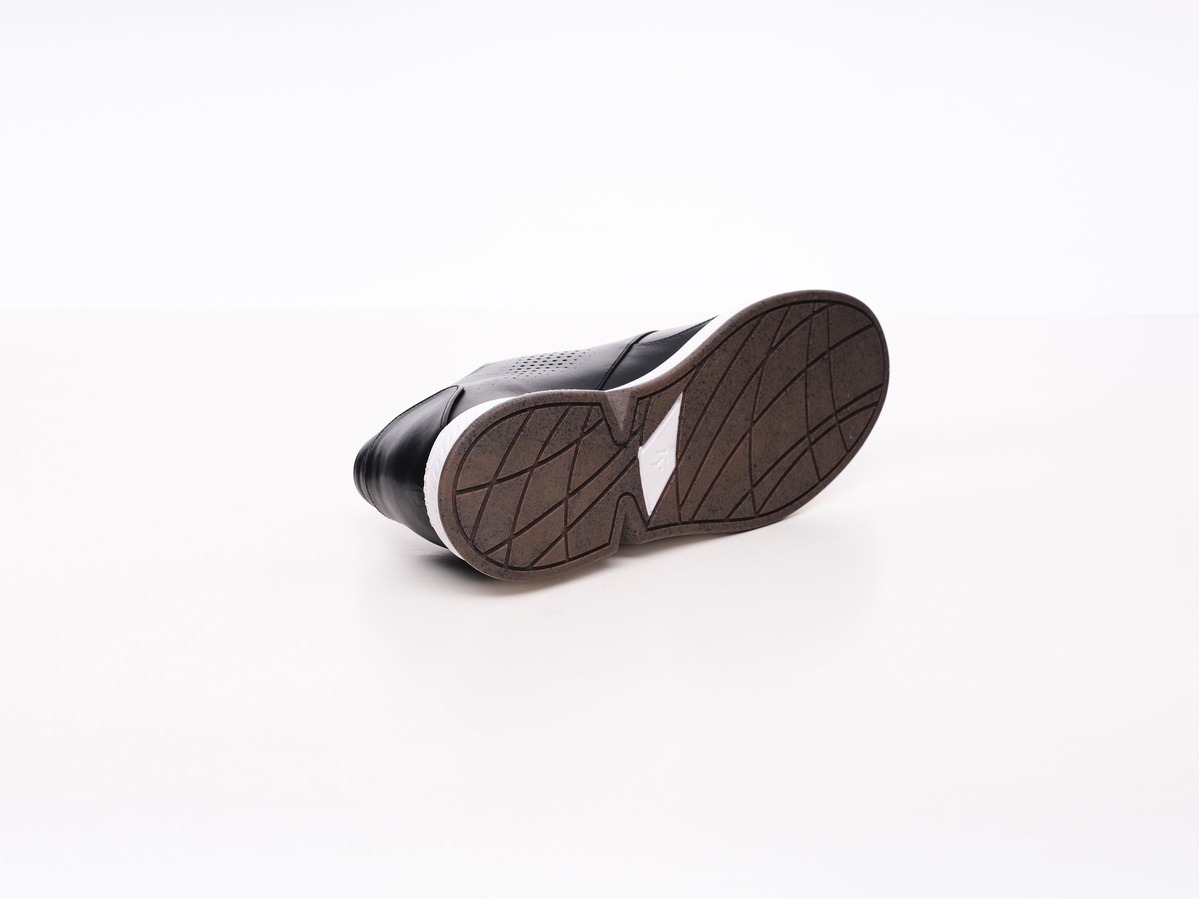 KANREY derby shoes in black – Model RONIN – Bottom view.